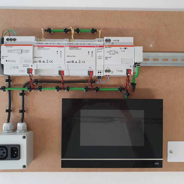 KNX 1- Brugerinterface